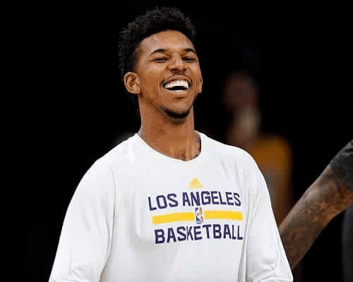 未能与武磊同场竞技，梅伦多夏窗加盟球队，13场贡献1球1助攻（无缘与武磊同场，梅伦多夏窗来投，13战收获1球1助）