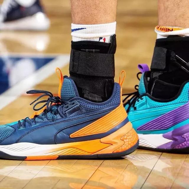 足球国足热身赛门票开售5分钟售罄（国足热身赛门票开卖仅5分钟即售罄）