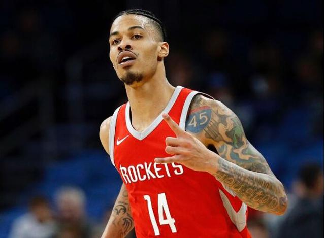 斯基拉：富安健洋加盟阿贾克斯只差体检，双方已经达成协议（斯基拉：阿贾克斯与富安健洋已谈妥，转会只待体检）