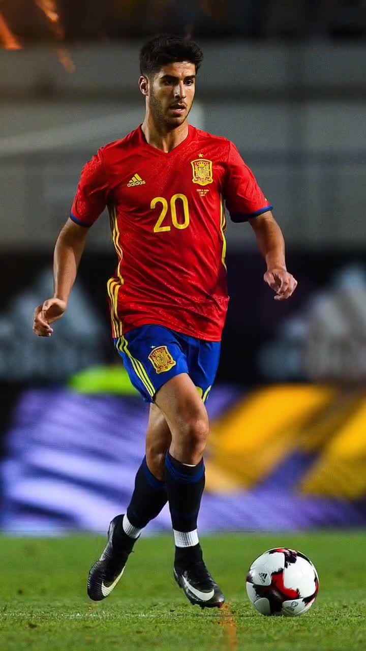 北京时间12月10日凌晨04：00，2025／26赛季欧冠联赛阶段第六轮的一场关键对决将在诺坎普球场上演。（欧冠2025／26第六轮关键战诺坎普打响，北京时间12月10日04：00开球）