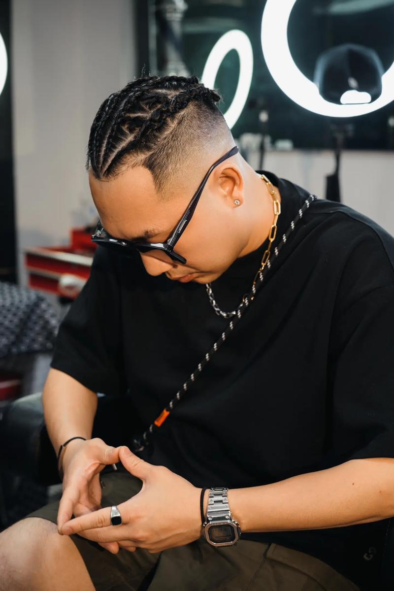 奥萨苏纳vs皇家社会：劳尔-加西亚、博约莫首发，奥亚萨瓦尔、贡萨洛-格德斯出战（奥萨苏纳迎战皇家社会：劳尔-加西亚、博约莫先发，奥亚萨瓦尔与贡萨洛-格德斯登场）