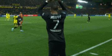 遭逆转无缘世界杯，索博斯洛伊：我非常痛苦，足球有时候不公平（被逆转无缘世界杯，索博斯洛伊：太痛了，足球并非总讲公平）